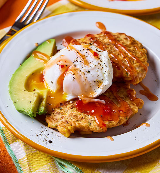 Speedy Sweetcorn Fritters with Poached Eggs - Freeggs