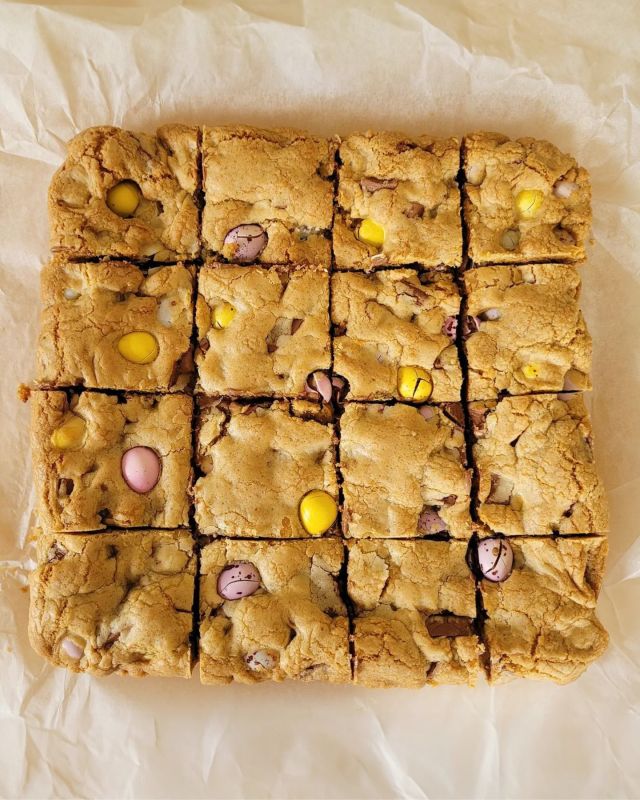 Eye spy Easter bakes!
A big shout out to you talented lot for whipping up these cracking Easter cookies and cakes. We’ve picked out some of our chocolatey favourites, made by you, to try at home this week.
 
@ashleighsbakesandmakes share and tear Mini Egg cookies
@smiggys_ sweet Mini Egg nests
@sweetenbylisa famous Fondant fancies
@jasminabakes indulgent Crème Egg cupcakes
@vfscakes chocolate and vanilla cupcakes
 
Use @freeggsco to tag us in your sweet treats this Easter.